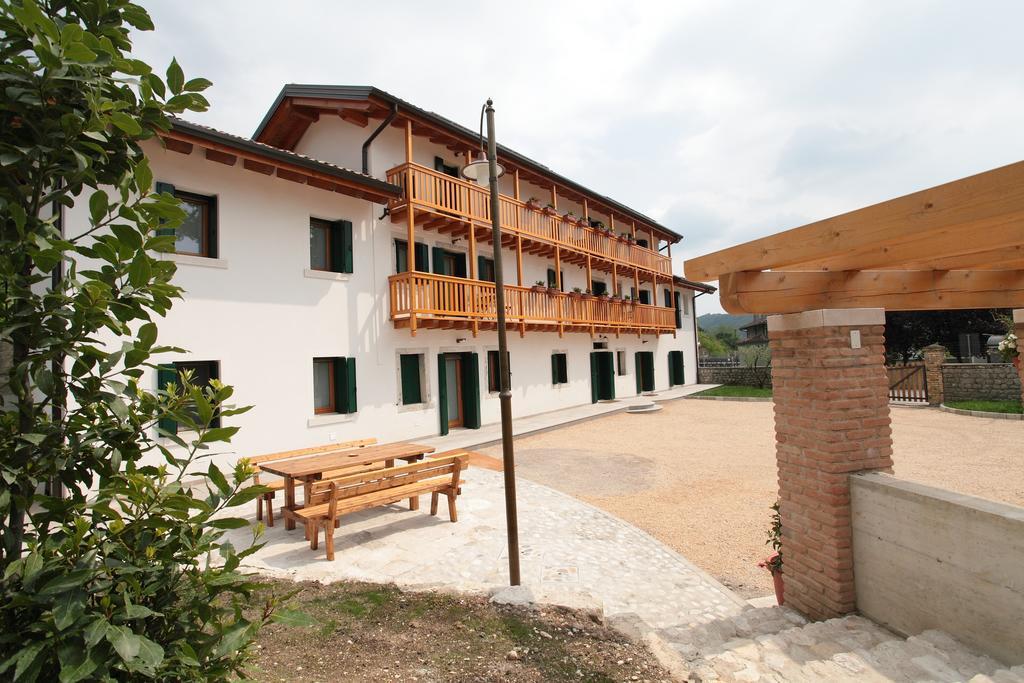 Albergo Diffuso Polcenigo C. Zoldan Bagian luar foto